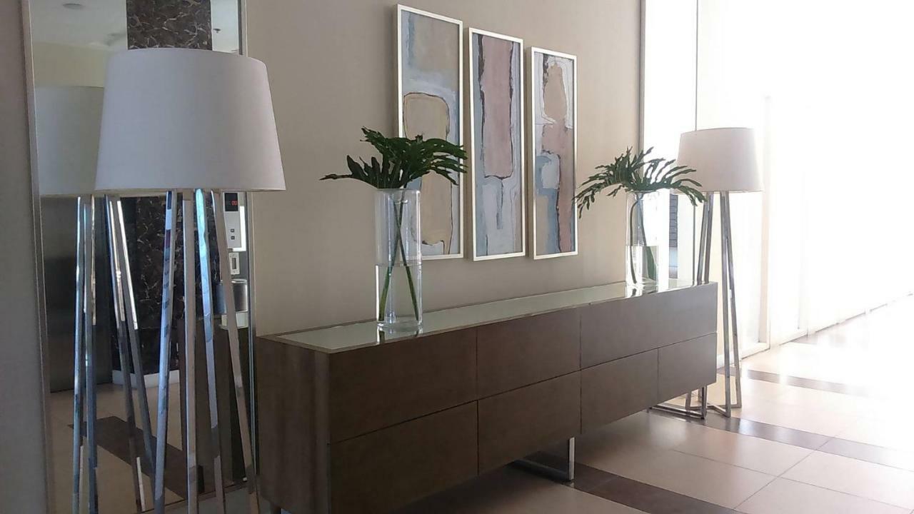 Marquee Residences 安吉利斯 外观 照片