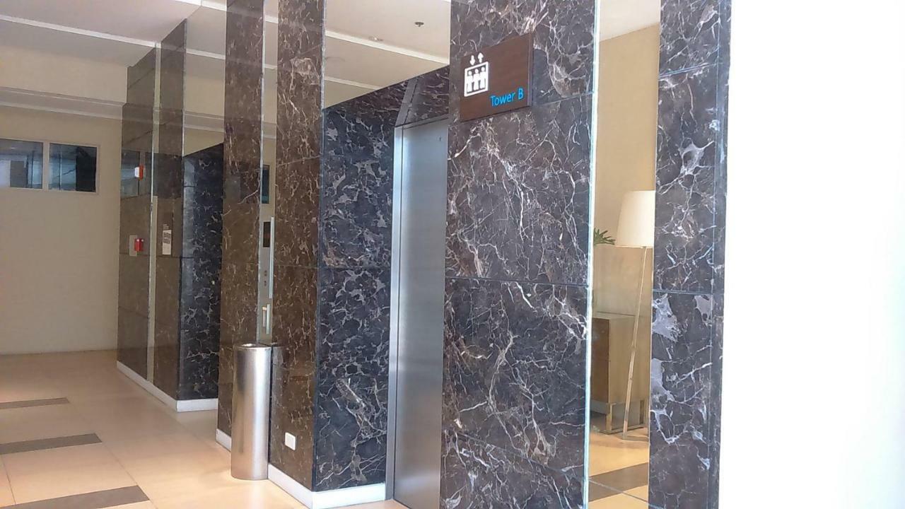 Marquee Residences 安吉利斯 外观 照片